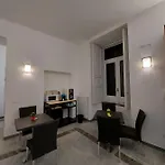 B&B Le Ginestre In Centro 살레르노