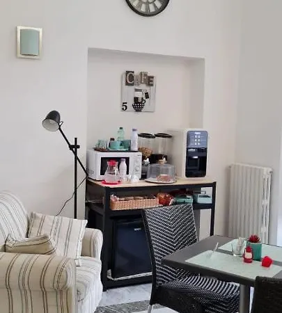 Bed & Breakfast Le Ginestre In Centro