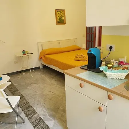 Le Ginestre In Centro Bed & Breakfast Salerno