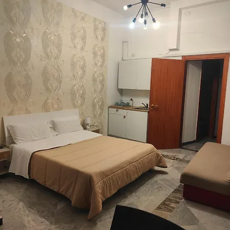 Le Ginestre In Centro Oda ve Kahvaltı Salerno