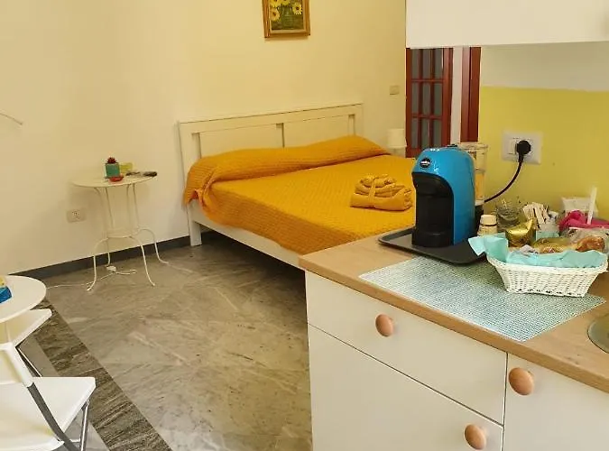 Le Ginestre In Centro Oda ve Kahvaltı Salerno