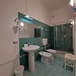 Bed & Breakfast Le Ginestre In Centro Salerno