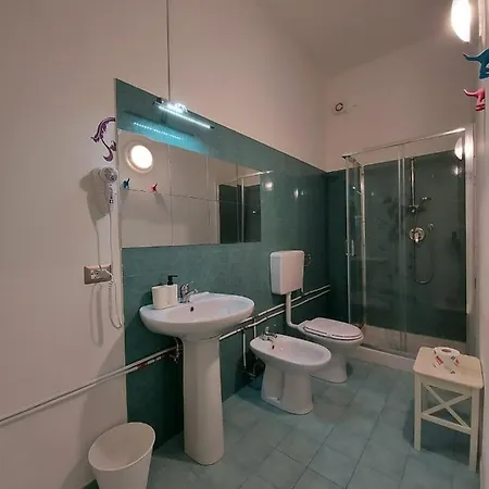 Bed and breakfast Le Ginestre In Centro Salerno