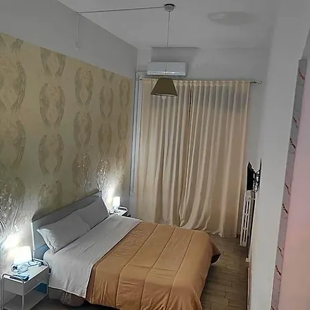 B&B Le Ginestre In Centro 살레르노