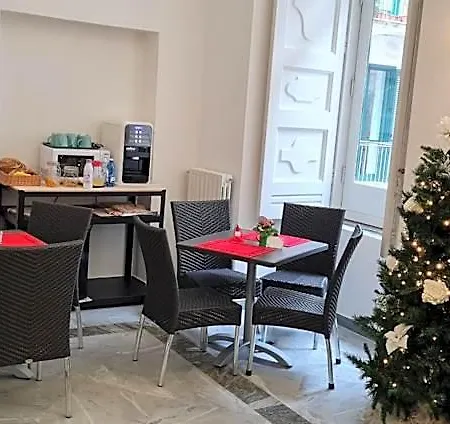 B&B Le Ginestre In Centro 살레르노